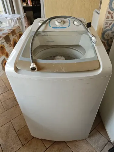Máquina de Lavar Roupa 10kg