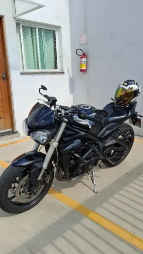 Street triple 765