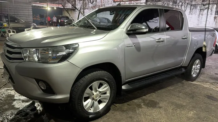 Toyota Hilux CD SRV 4X4 2.8 TDI Diesel Aut. 2017