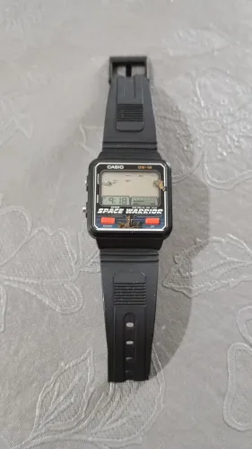 Relógio Casio gamer space Warriors.
