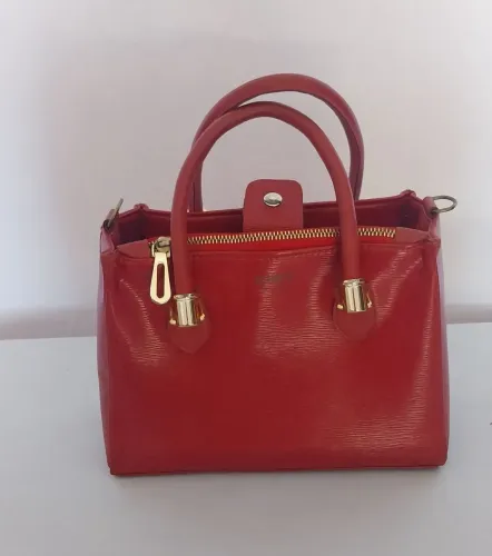 Bolsa SCHUTZ VERMELHA LINDA 