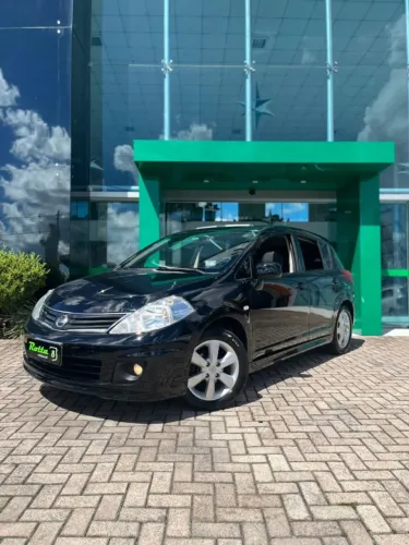 Nissan Tiida SL 1.8/1.8 Flex 16V Mec. 2013