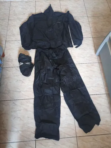 Capa de chuva GG + Bota de chuva 44
