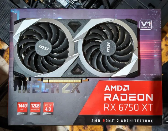 Placa de Vídeo MSI RX 6750 XT 12GB