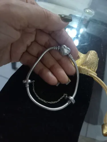 Pulseira pandora em prata