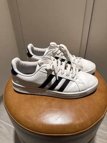 Adidas 42