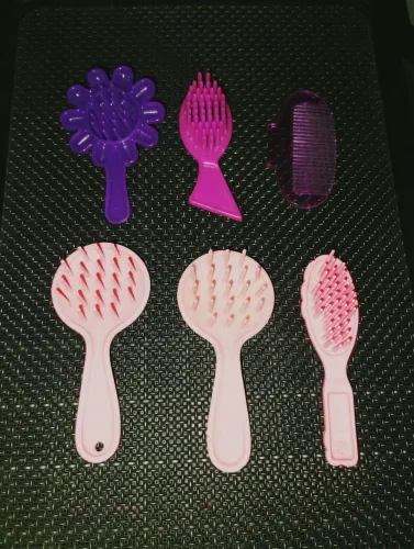 Lote de escovas e pente Barbie e Bratz
