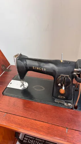 Máquina Singer antiga