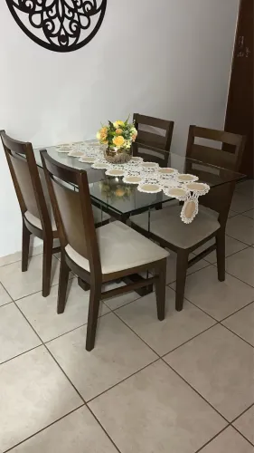 Conjunto de mesa e cadeiras Móveis Jacaúna 