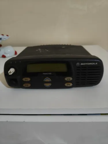Rádio comunicador Motorola pro 5100 para conserto ou retirada de peças
