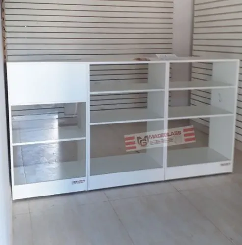 Balcão vitrine com caixa em 12x sem juros no cartão de crédito
