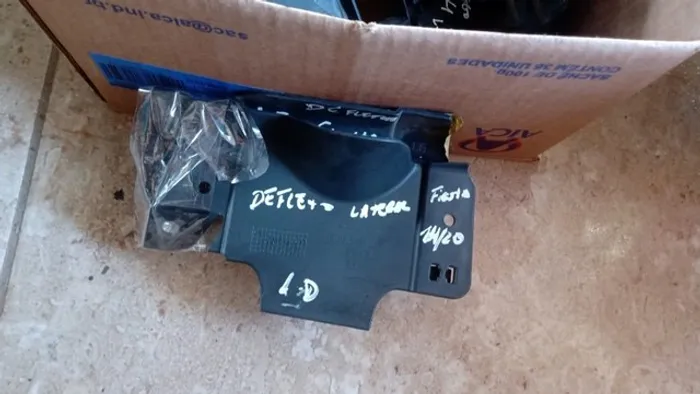 Defletor lateral Radiador Ford New Fiesta 2014 / 2020 Lado Direito