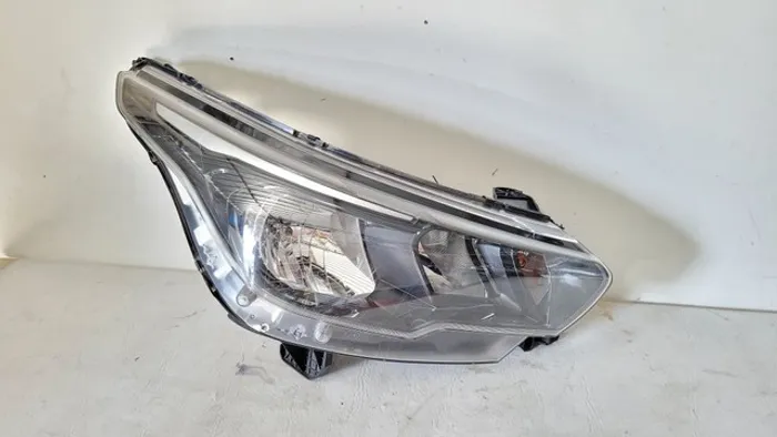 Farol Fiat argo