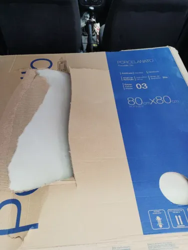 Porcelanato polido crema secilia 80x80 Portobello
