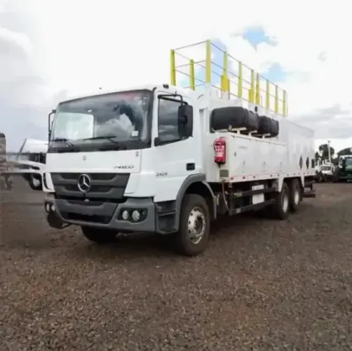 MB Atego 2426 ano 2022, Comboio, 6x2, em SP