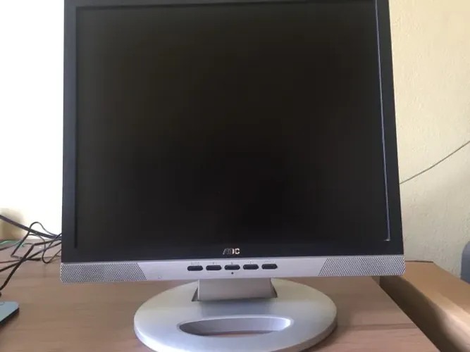 Monitor LCD 17 polegadas AOC 712sa