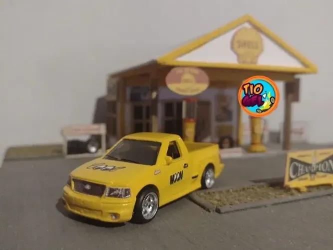 hot wheels '99 ford f-150 svt lightning