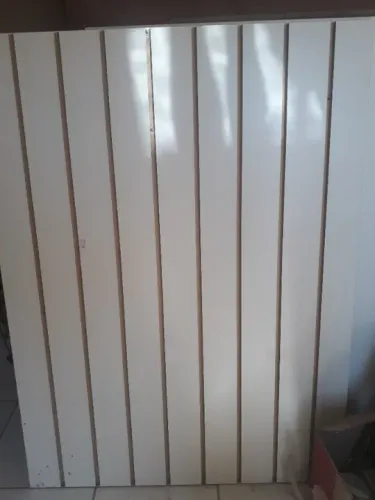 Painel canaletado
