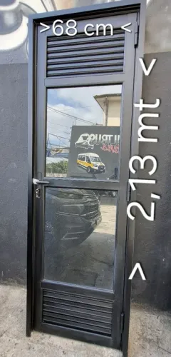 Porta de giro alumínio no BLACK FRIDAY