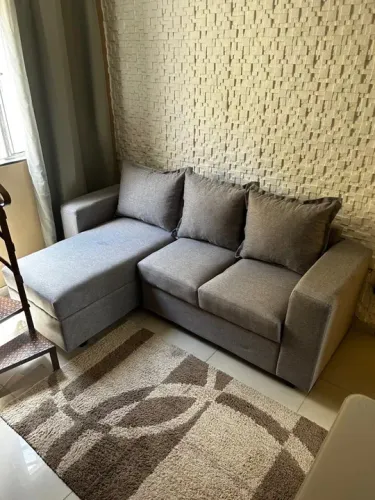 Sofá 3 lugares com chaise 2.10 largura linho frete grátis R$ 2.299,99