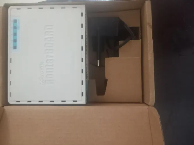 Roteador RB 750Gr2