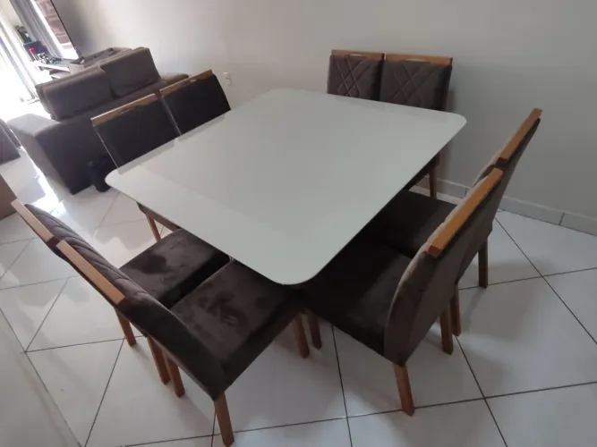 Mesa de jantar Julieta 8 lugares cadeiras em madeira maciça 