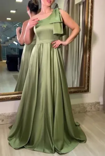 Vestido longo verde oliva