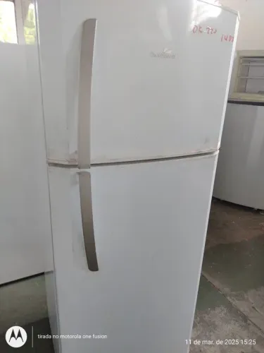 REFRIGERADOR CONTINENTAL FROST FREE 220V