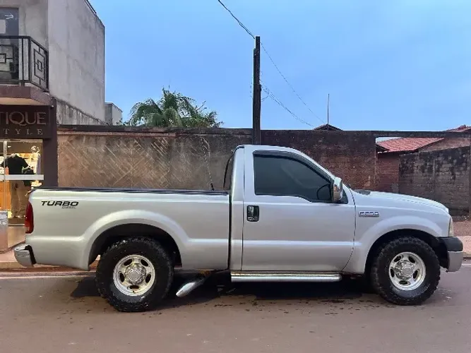 Ford F-250 XLT 4.2 TB Diesel 2000
