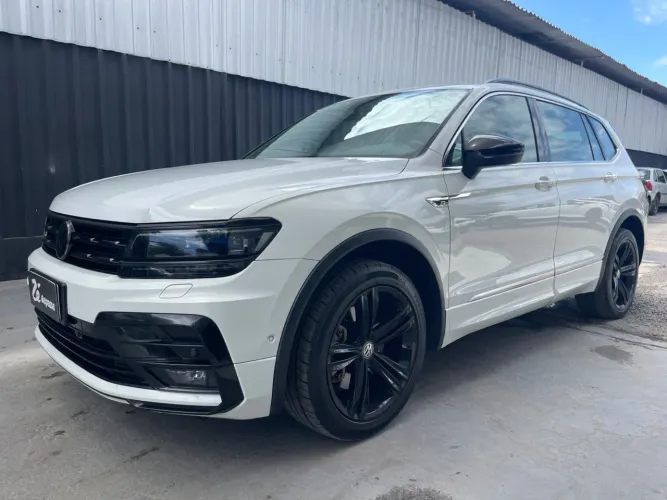 TIGUAN R-LINE 2020 Hiper nova Toda resisada por 151.990