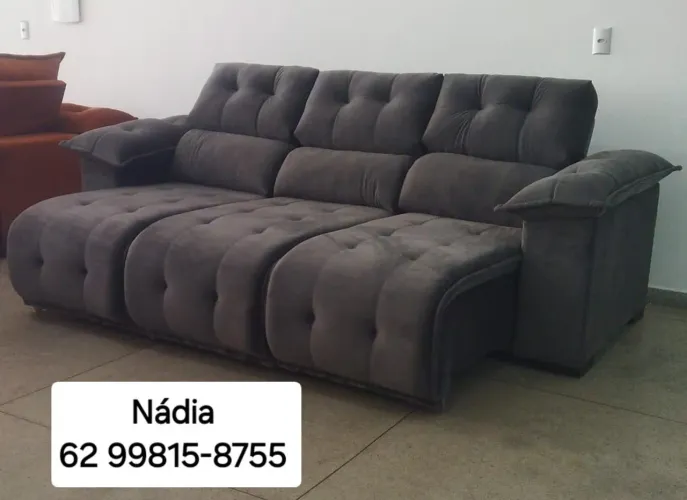 Sofá 3 Lugares Cinza Confortável e Elegante