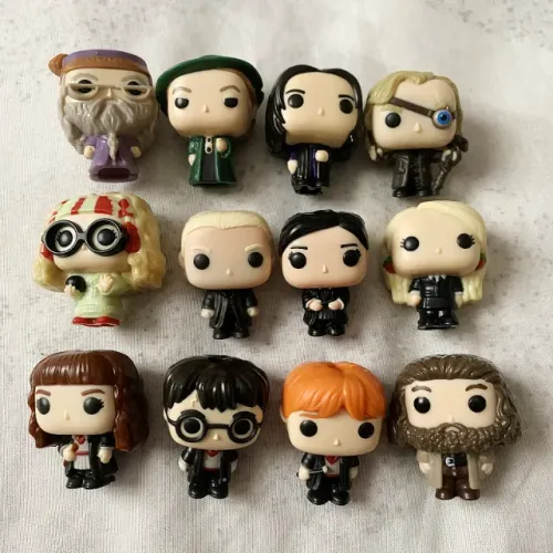 Coleção Harry Potter Kinder Joy 2023 - 12 bonecos