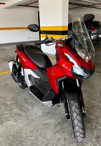 Honda ADV 160 | 2025 Vermelha 4.350km Novíssima. 
