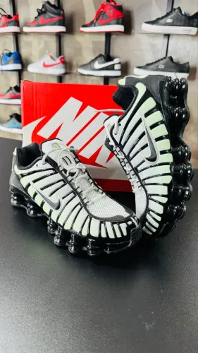 Nike Shox TL - 38