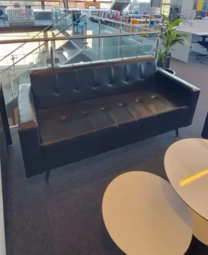 Sofá Vitória 3 Lugares 1,75m FAZEMOS ENTREGAS DF E ENTORNO