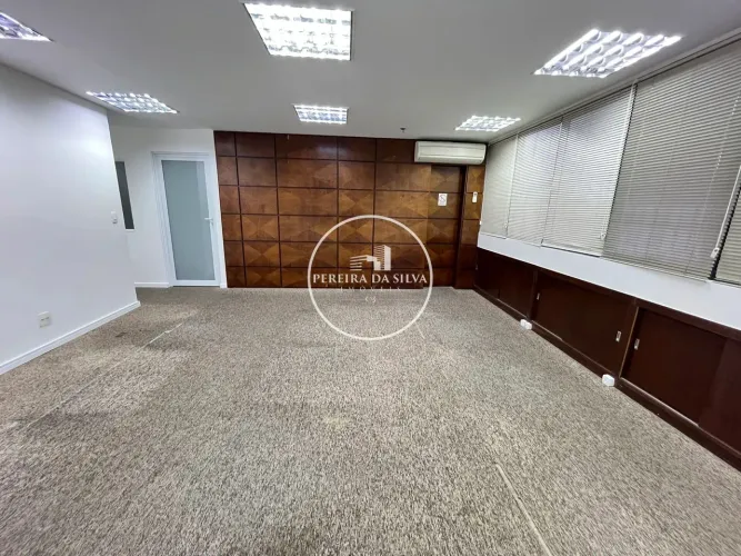 Sala Comercial em Campo Belo, São Paulo/SP