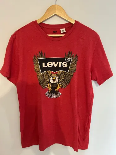Camiseta Levis