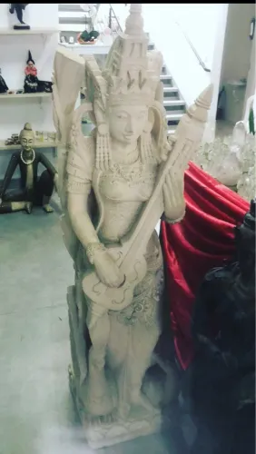 Escultura de Deusa Indiana Saraswatti 170 cm Pedra peça única raridade importado de Bali 