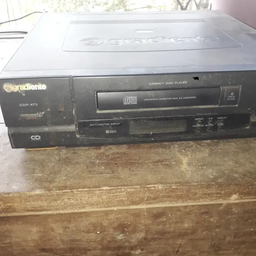 Toca CD Gradiente CDP-AT3 - Antigo e Clássico!