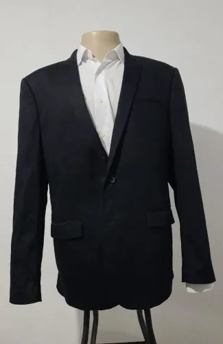 Blazer Slim Preto Nº 50, bonito, elegante, confortável, tecido macio, sofisticado. 