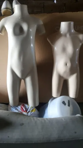 Manequins infantis (4 peças)