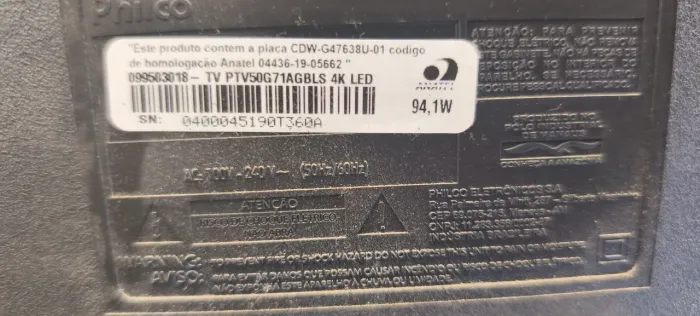 Vende -se tv pra retirada de peças