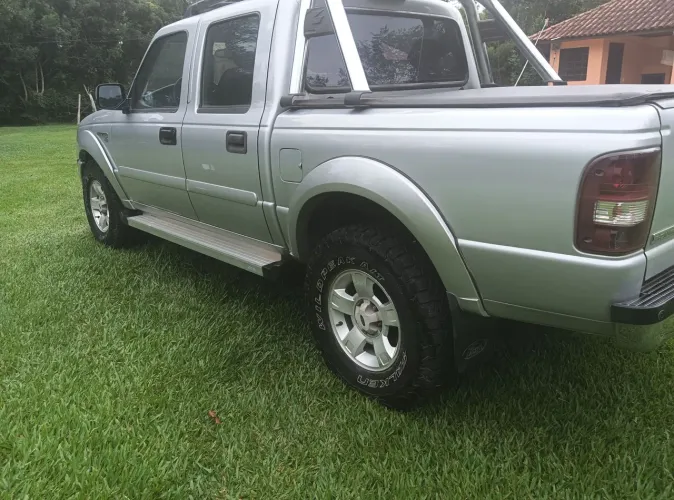 Ranger XLT cabine dupla modelo 2009