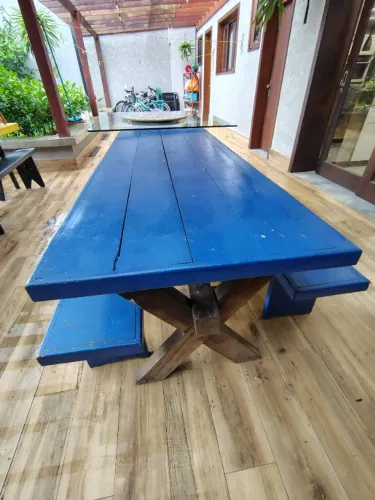 Mesa de churrasqueira  com bancos R$ 300,00 cada 