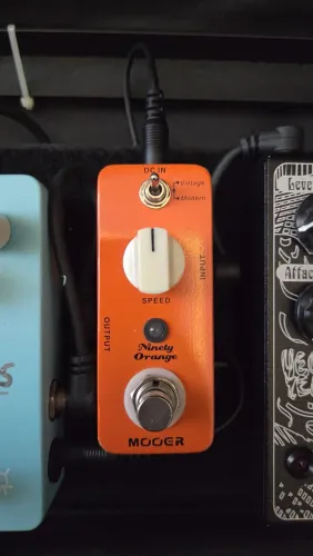 Mooer Ninety Orange