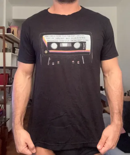 camisa t-shirt preta strip me - m