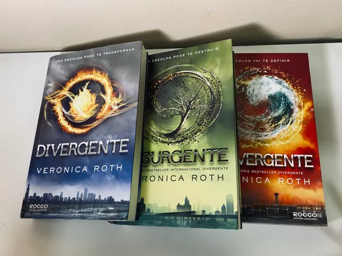 Trilogia Divergente - Veronica Roth (Divergente, Insurgente e Convergente) | Ótimo estado