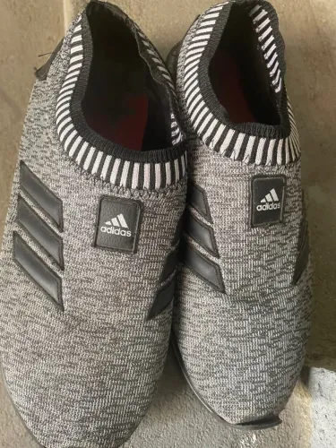 Tênis adidas