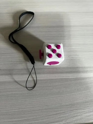 BRINQUEDO ANTI STRESS COM DIVERSAS FUNÇÕES 