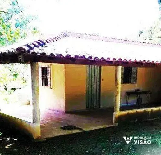 CHÁCARA À VENDA, 02 QUARTOS, 01 SUÍTE, COMUNIDADE SÃO BASÍLIO